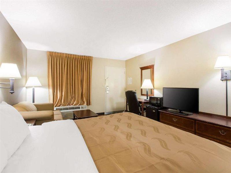 Quality Inn Mount Airy Mayberry Eksteriør bilde