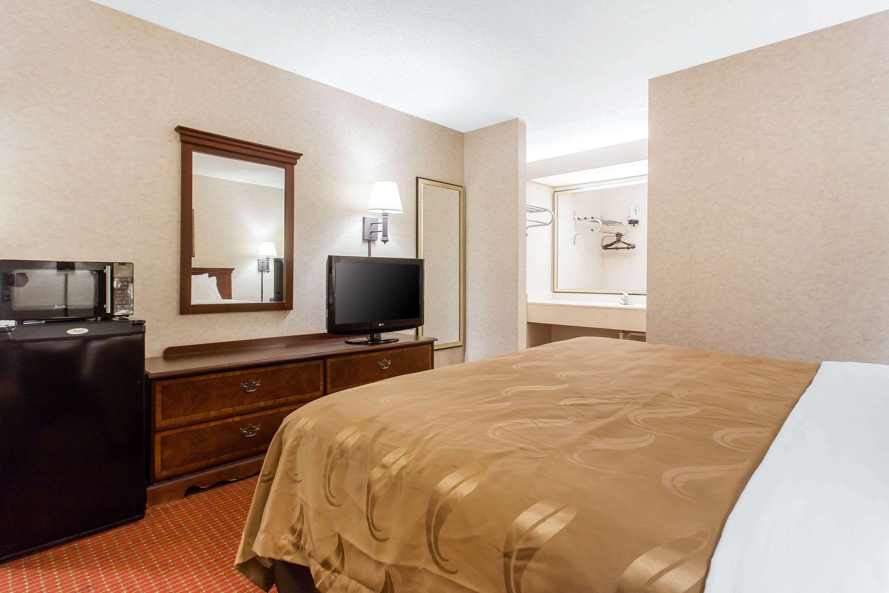 Quality Inn Mount Airy Mayberry Eksteriør bilde