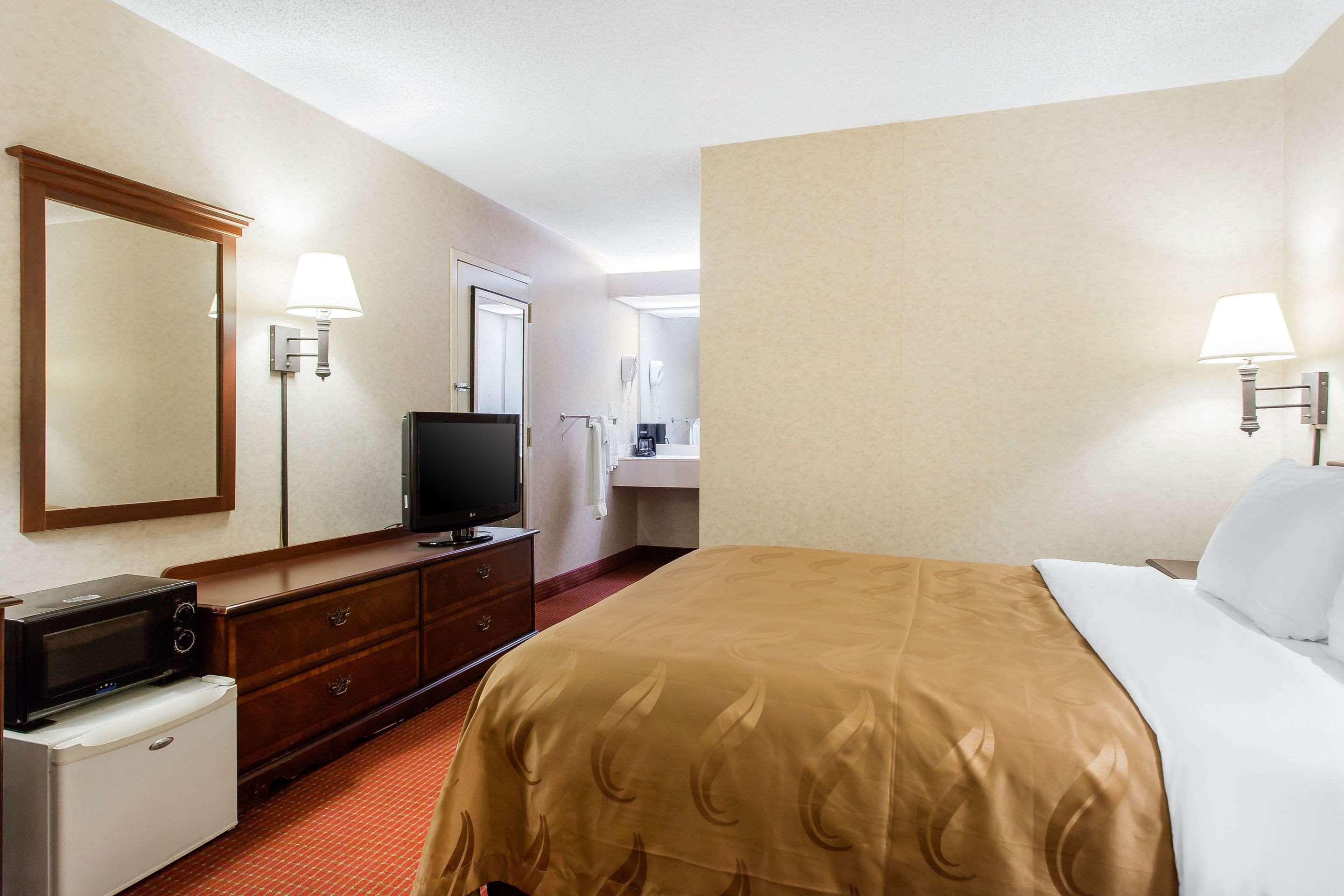 Quality Inn Mount Airy Mayberry Eksteriør bilde