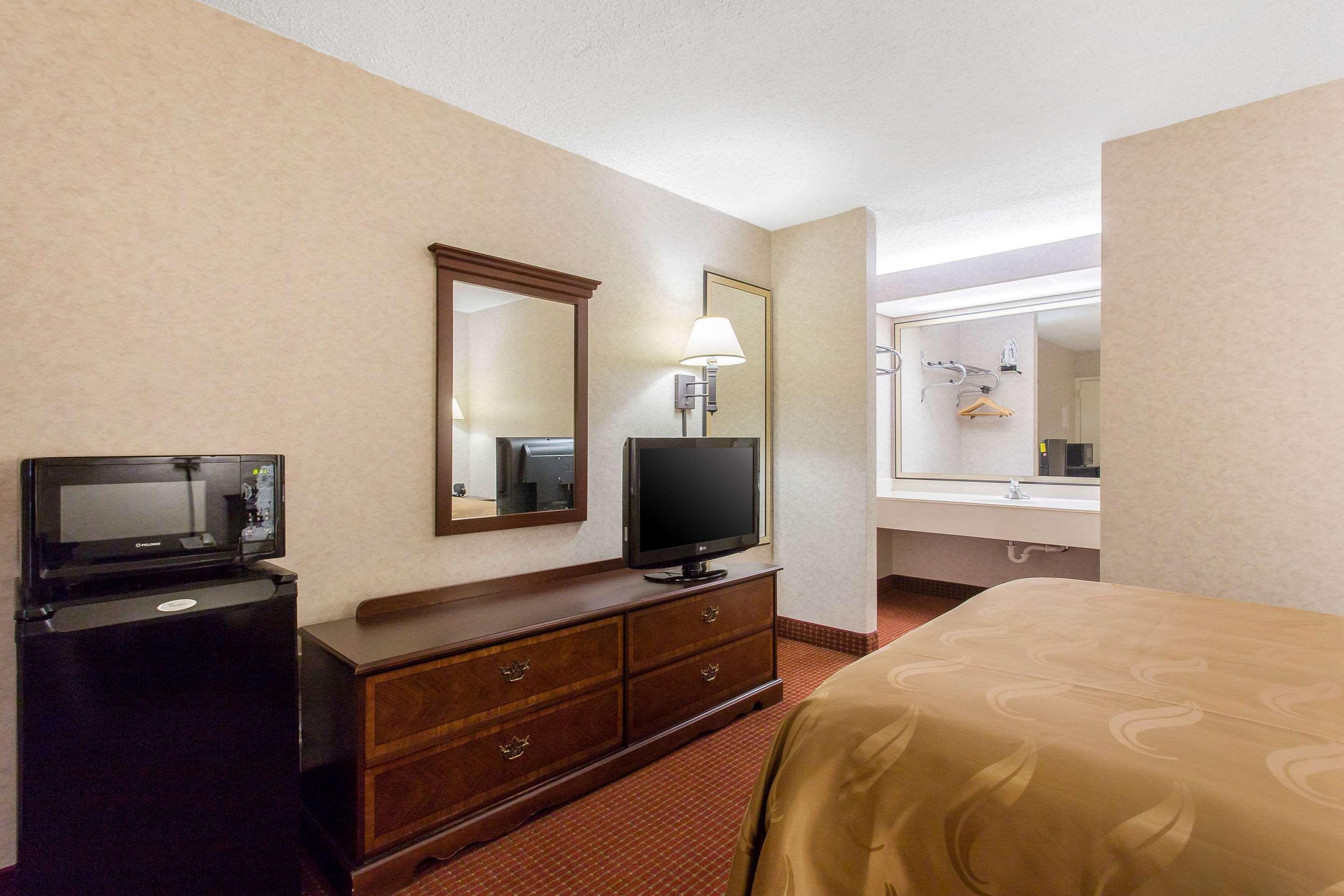 Quality Inn Mount Airy Mayberry Eksteriør bilde