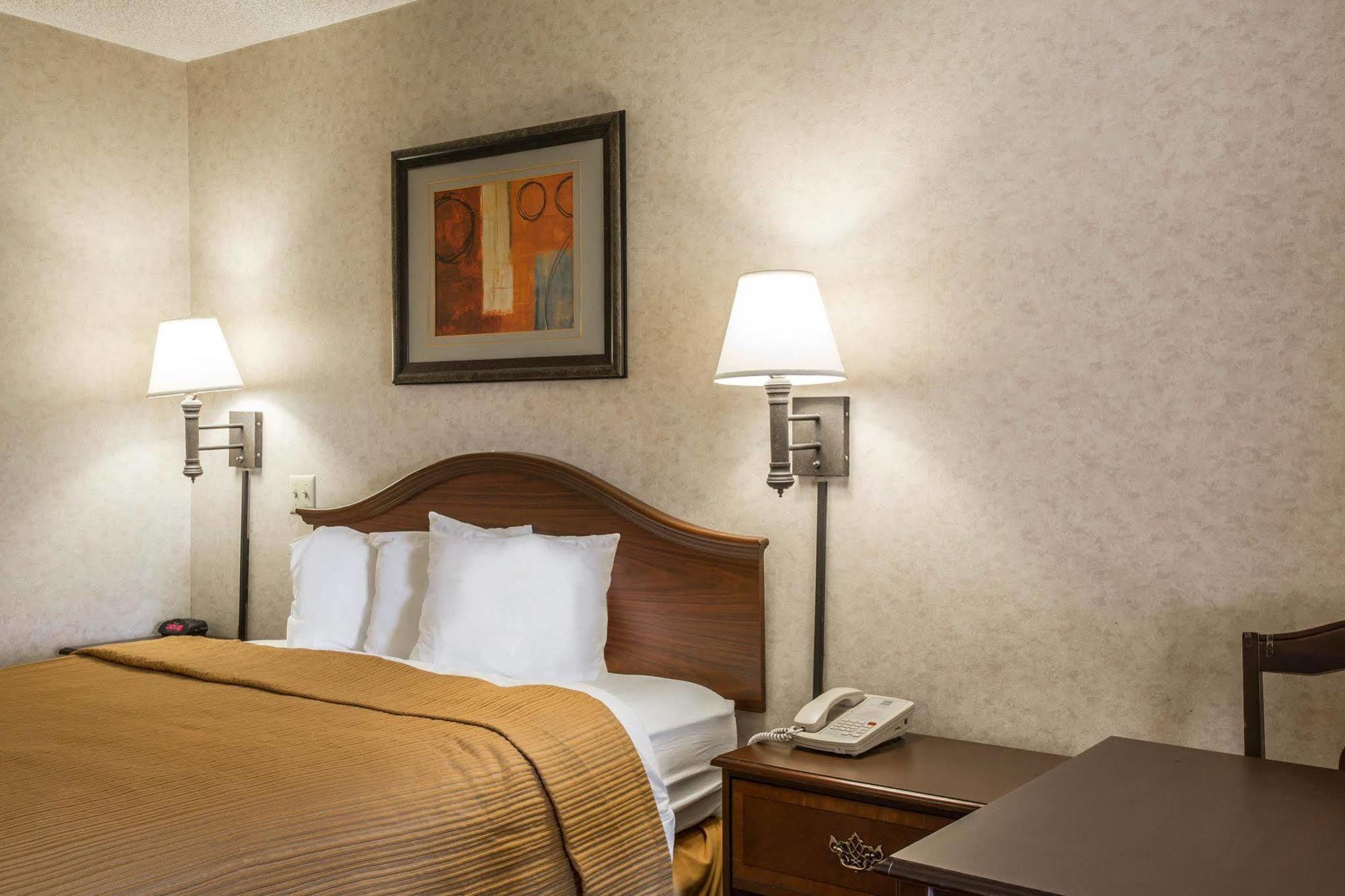 Quality Inn Mount Airy Mayberry Eksteriør bilde